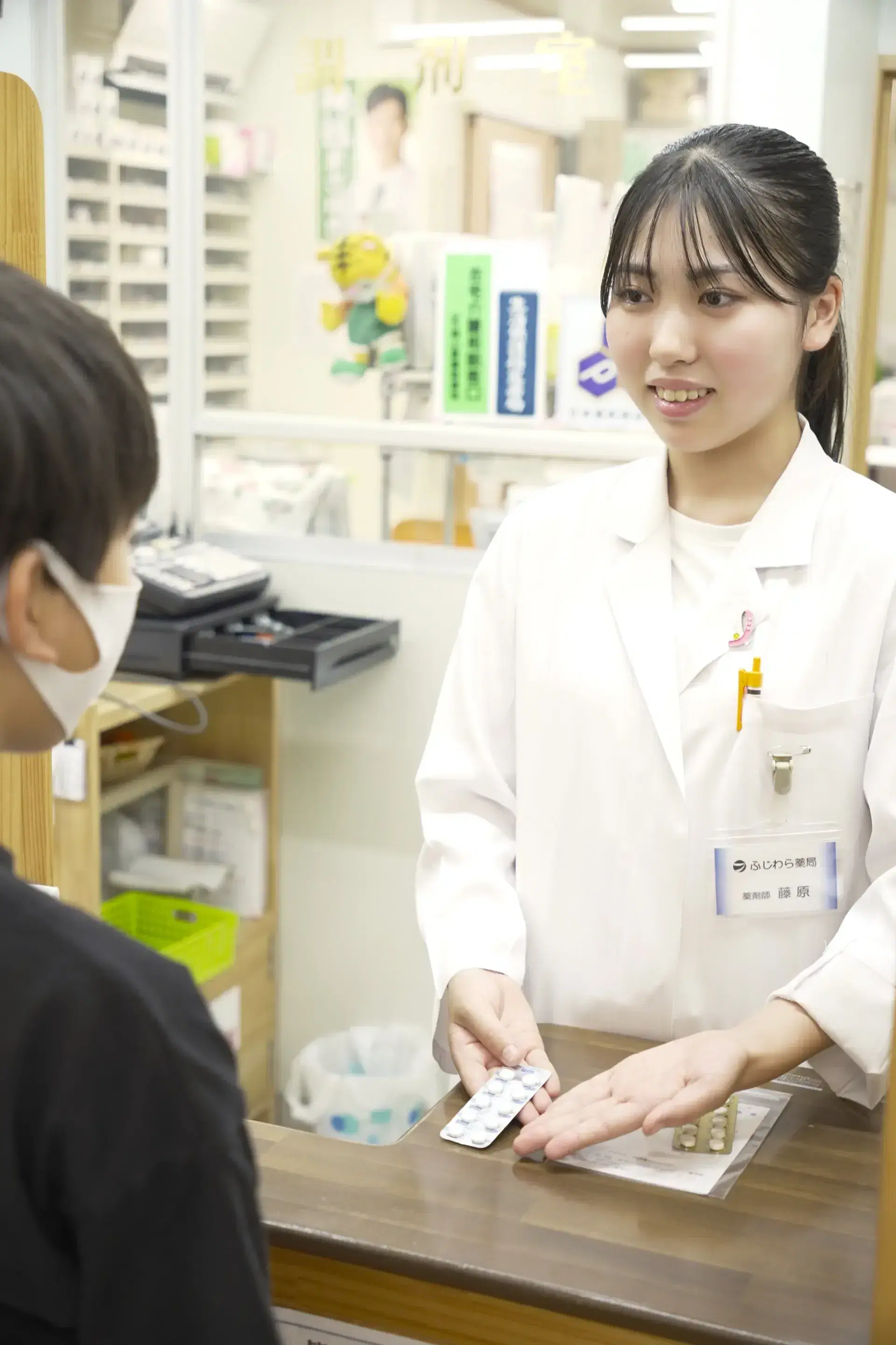 薬局カウンター